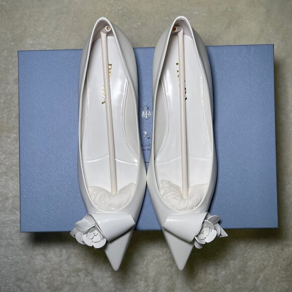 Prada Calzature Donna Spazzolato white flats with floral applique size EU40 US10 - Picture 4 of 10